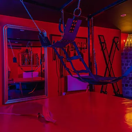 Villa Playroom Xxl Loft Avec Espace Terrasse Vue Sur Les Toits Salle De Jeux Pour Adultes Centre 10 Min De St Emilion Proche Bordeaux Libourne