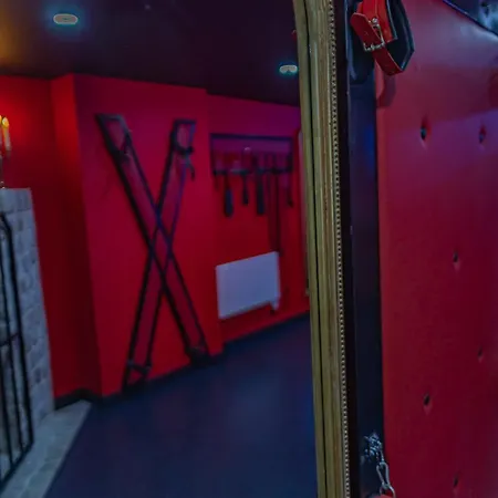 Playroom Xxl Loft Avec Espace Terrasse Vue Sur Les Toits Salle De Jeux Pour Adultes Centre 10 Min De St Emilion Proche Bordeaux Villa