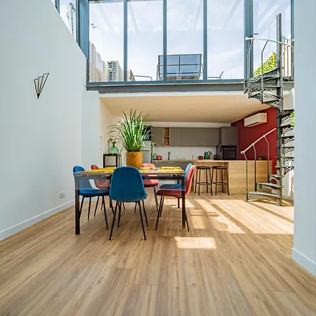 Playroom Xxl Loft Avec Espace Terrasse Vue Sur Les Toits Salle De Jeux Pour Adultes Centre 10 Min De St Emilion Proche Bordeaux Villa
