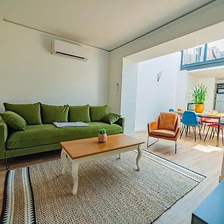 Playroom Xxl Loft Avec Espace Terrasse Vue Sur Les Toits Salle De Jeux Pour Adultes Centre 10 Min De St Emilion Proche Bordeaux Villa Libourne